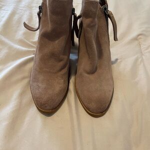 Dolce Vita Women's Suede Ankle Boots size 6